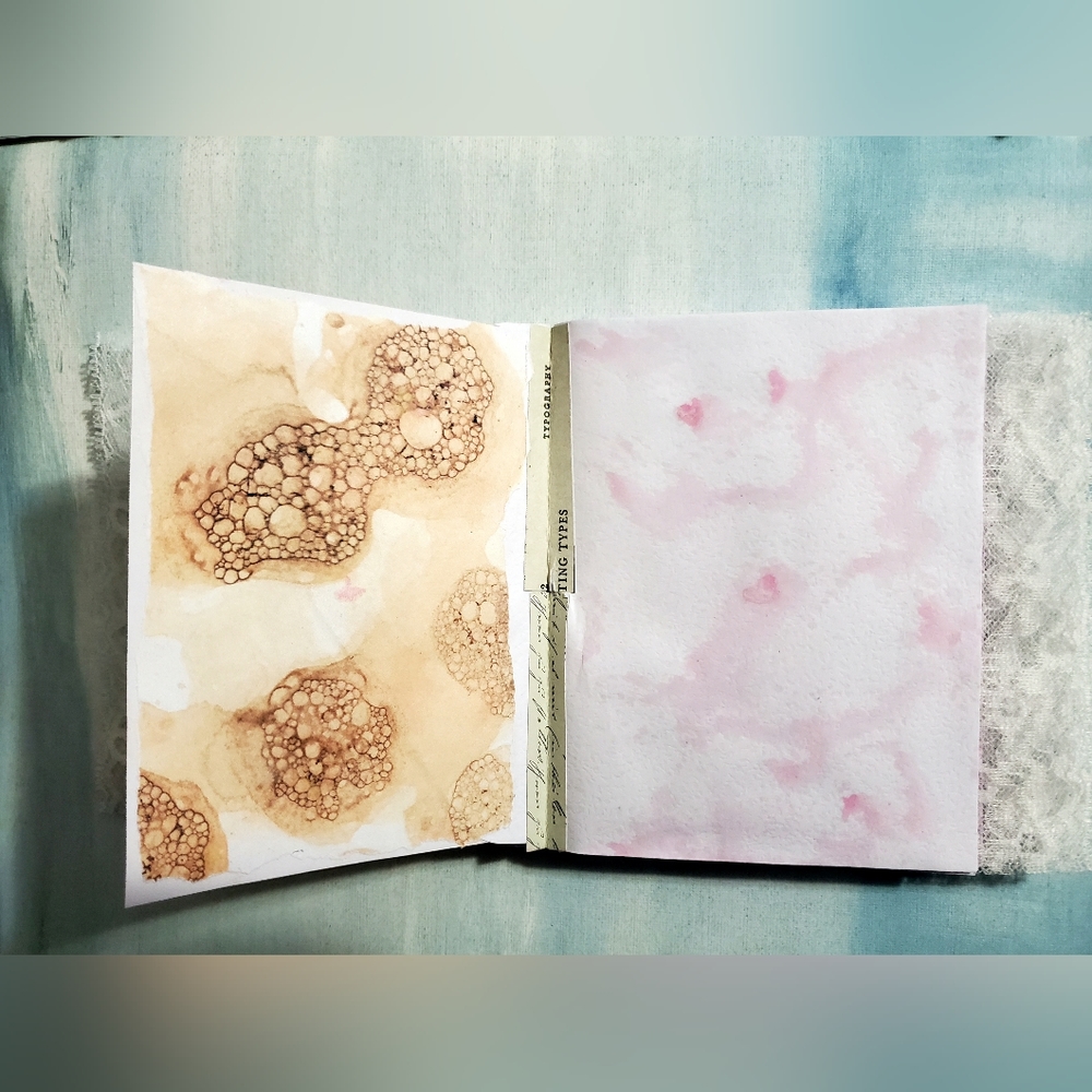 😀 HAND CRAFTED Envelope junk journal with note paper and ephemera - Picture 10 of 17